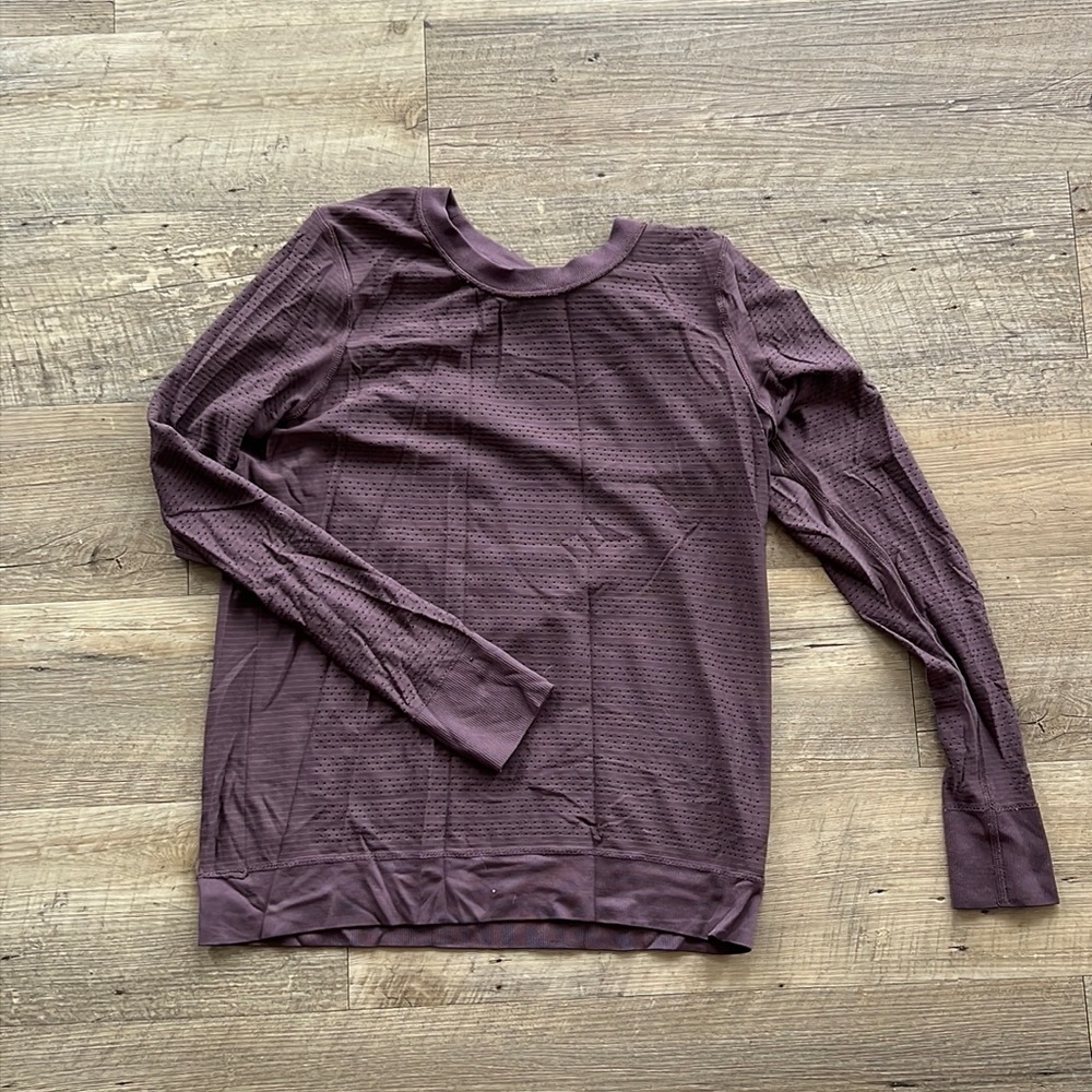 Lululemon long sleeve shirt